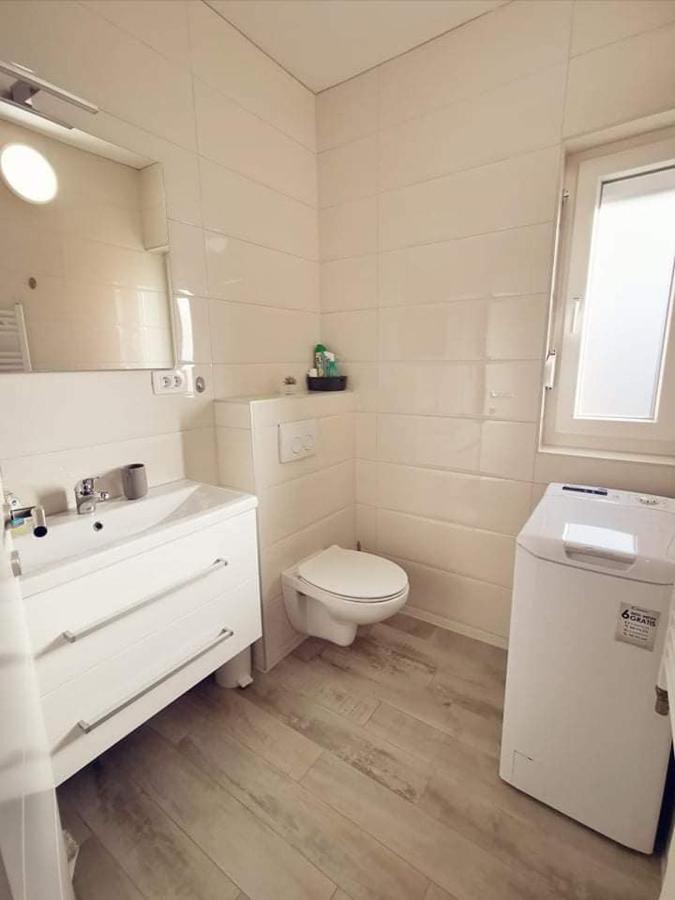 Apartmani Marco,Lukas,Patrick,David,Blizu Centra I Mora Sa Free Privatnim Parkingom Pula Exteriér fotografie