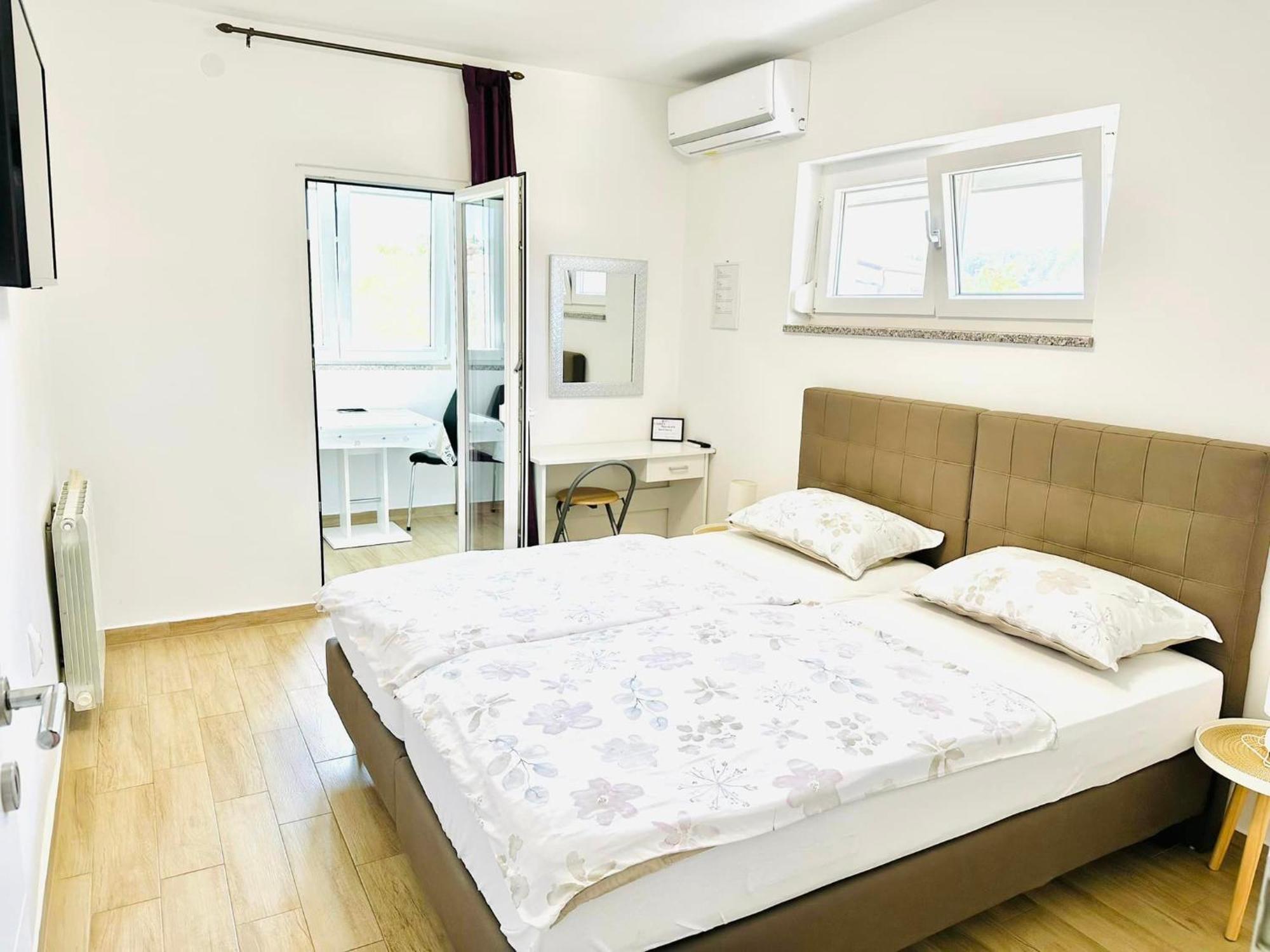 Apartmani Marco,Lukas,Patrick,David,Blizu Centra I Mora Sa Free Privatnim Parkingom Pula Exteriér fotografie